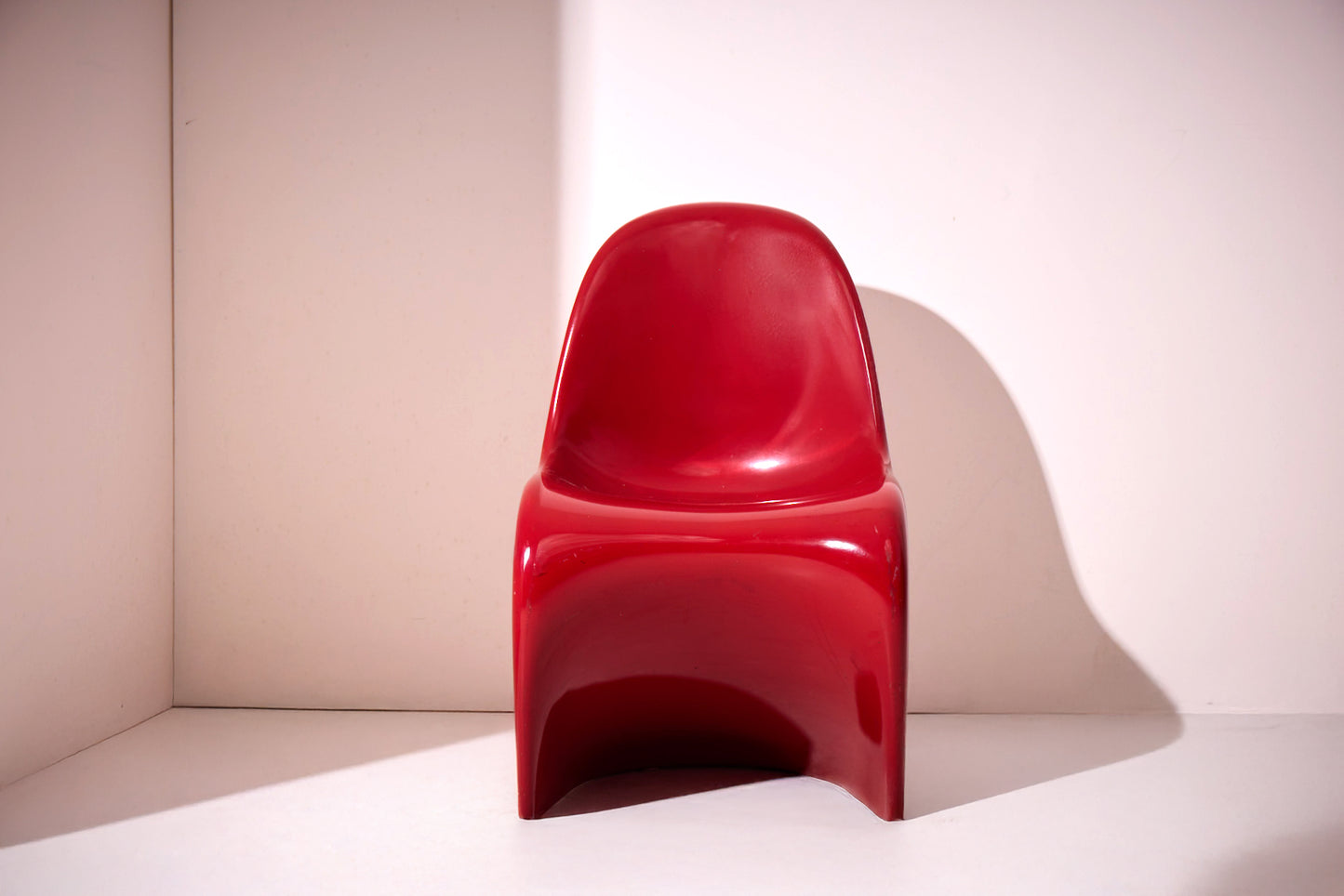 Early Herman Miller Fiberglass Panton Chair – Translucent Red-front