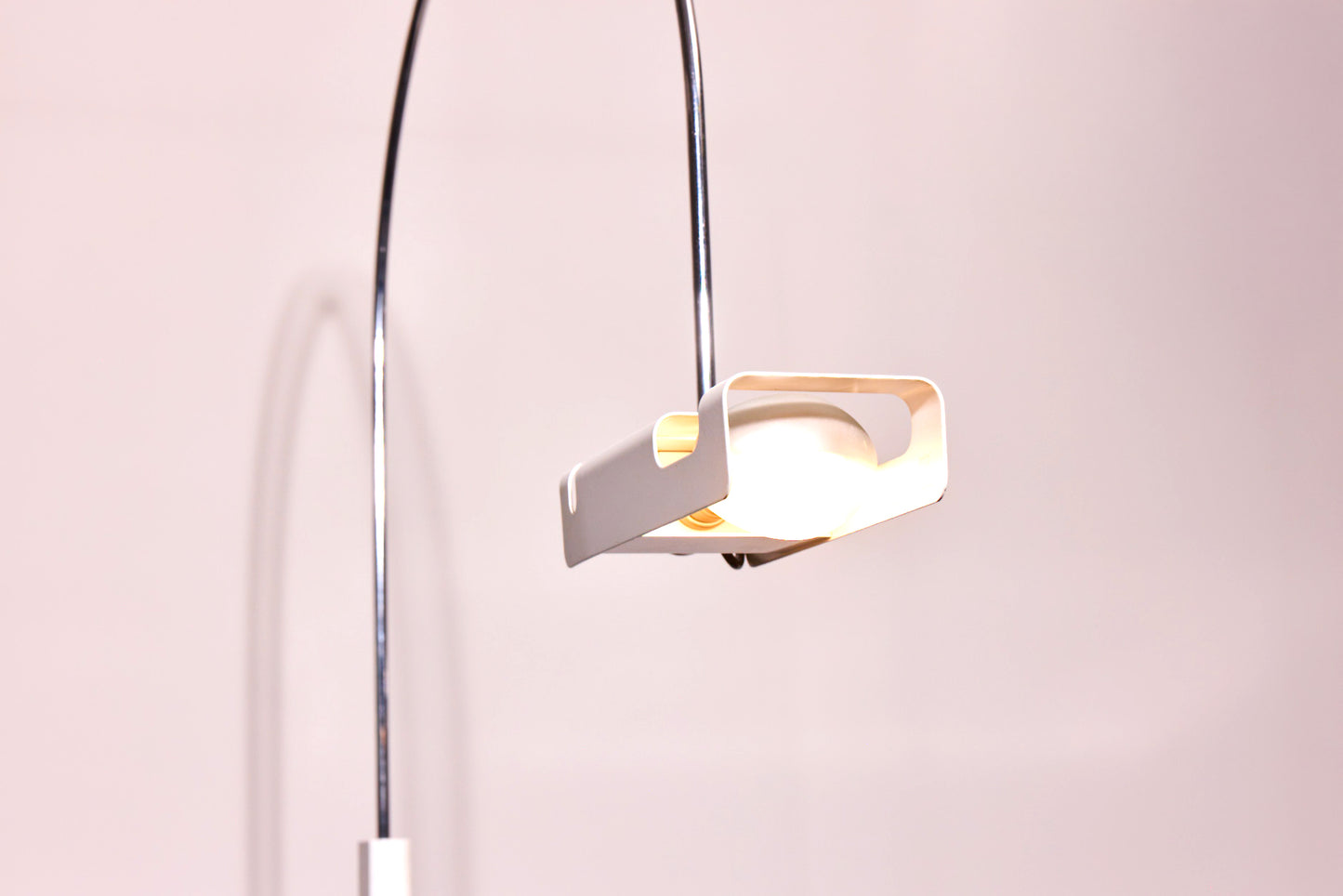 Joe Colombo – Spider Table Lamp, Italy 1960s-closeup-baancollection