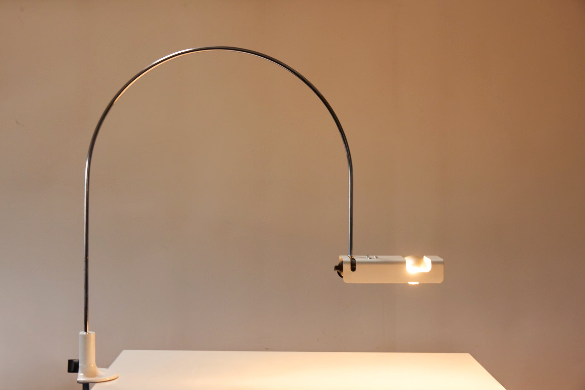 Joe Colombo – Spider Table Lamp, Italy 1960s-light