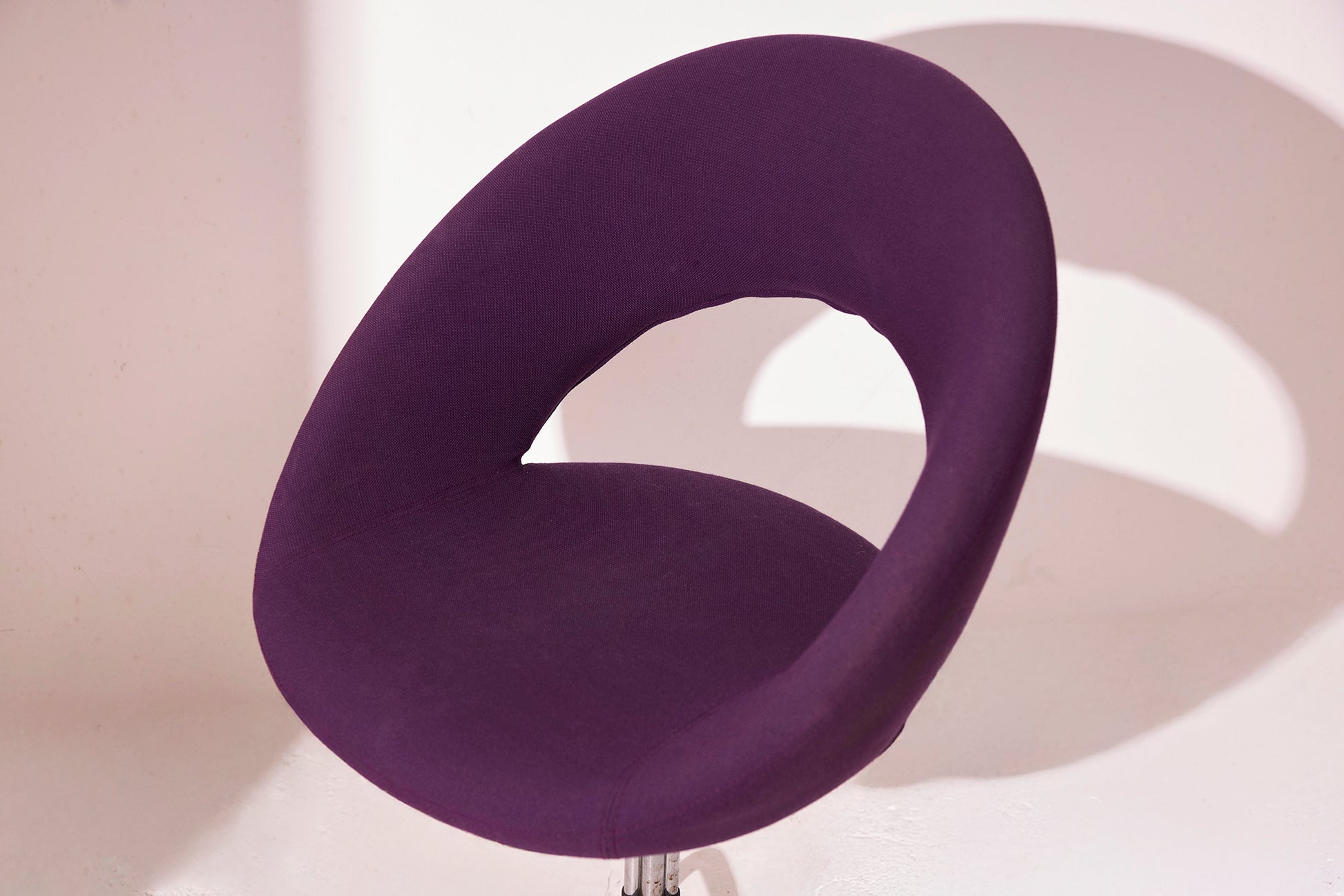 Nina Chair by Kho Liang le for Artifort-close up-Baan Collection