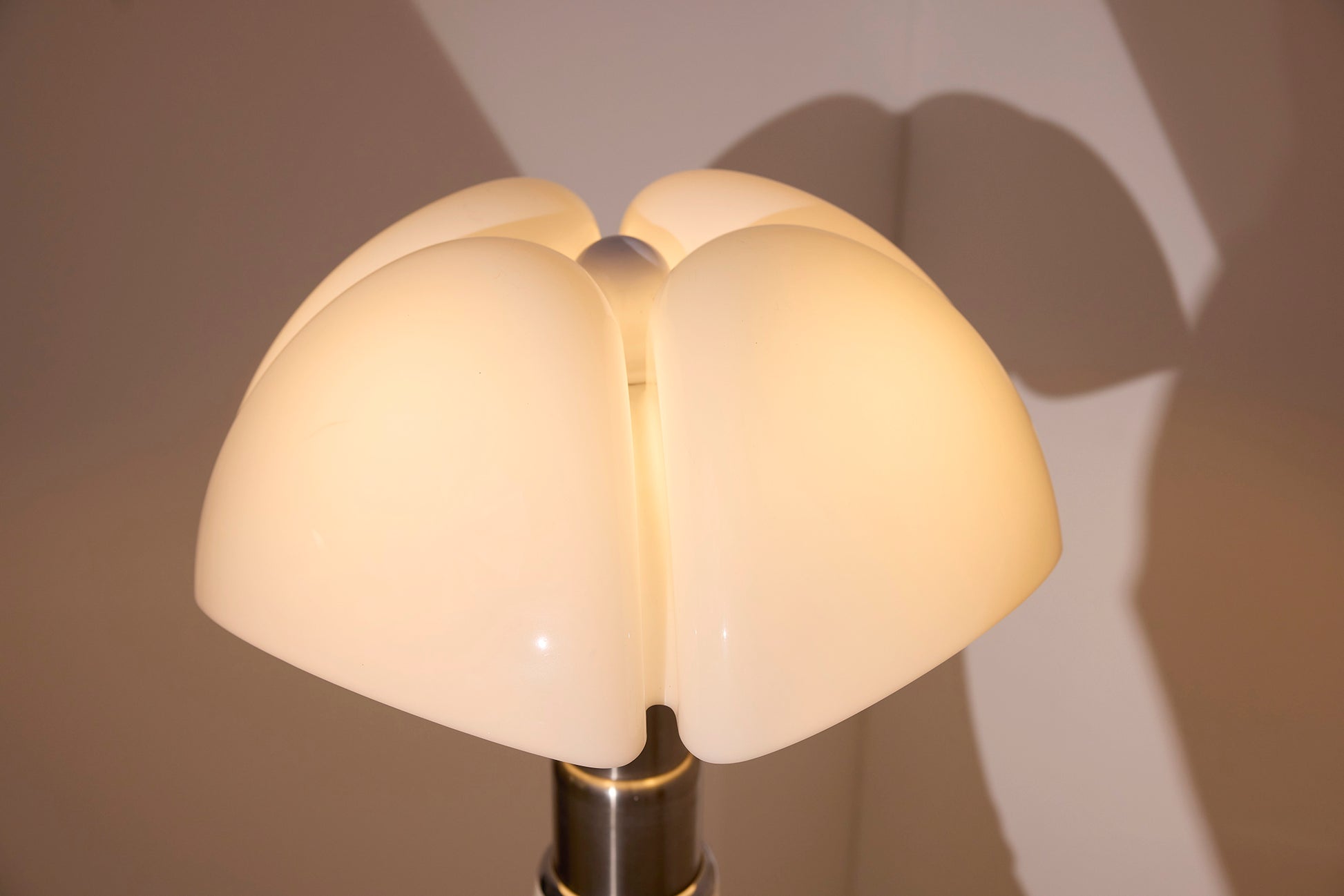 Pipistrello Lamp — Gae Aulenti forMartinelli Luce-White Large-baancollection-001
