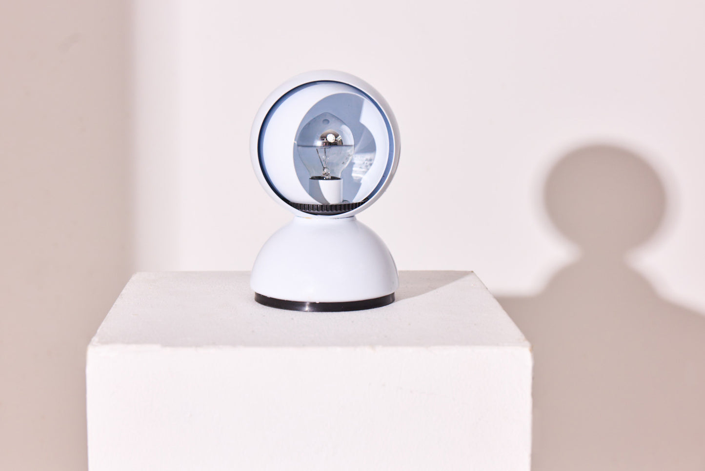 Vico Magistretti – Eclisse Table Lamp, White, Italy 1960s-baan-collection-frontal-1